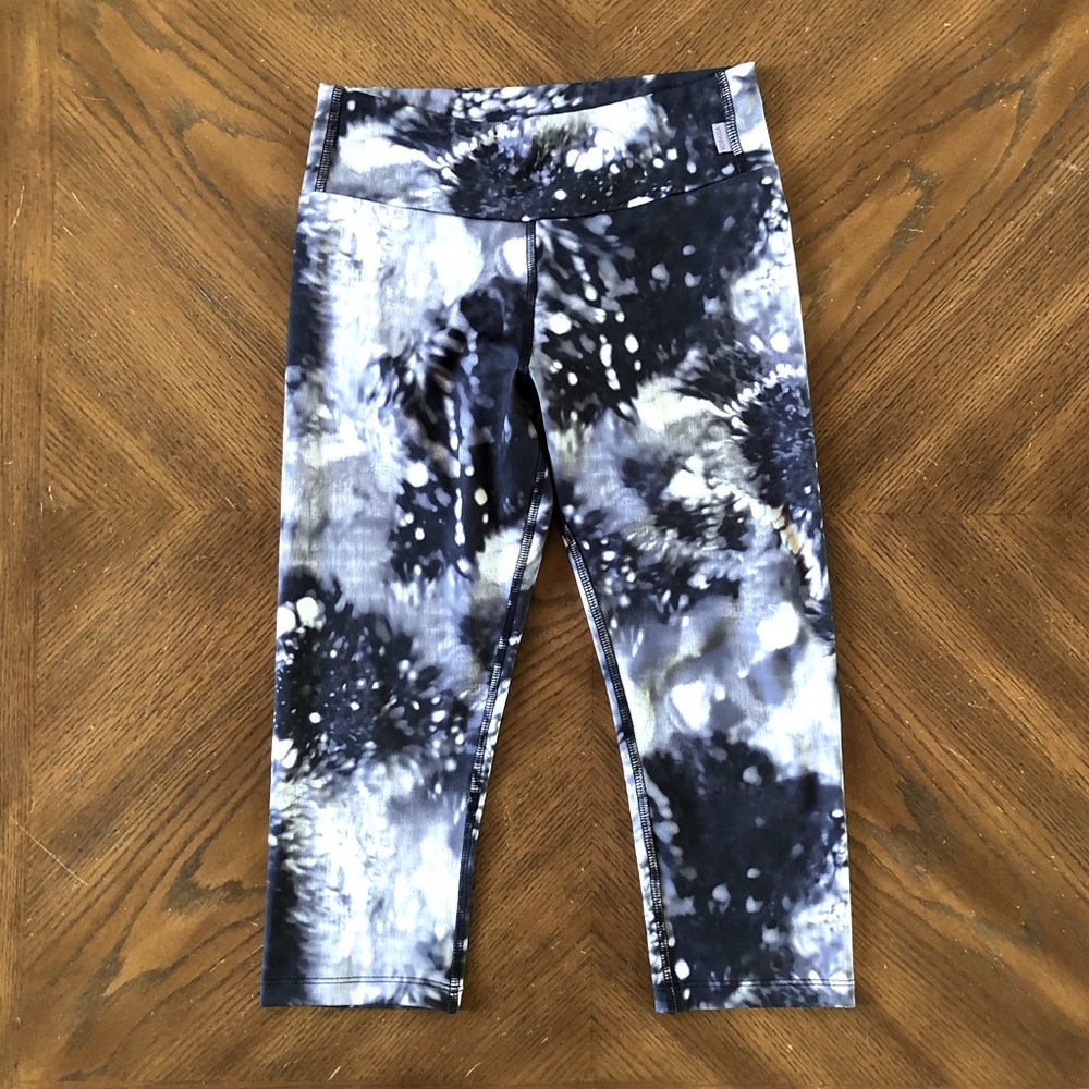 KOS USA workout pants.